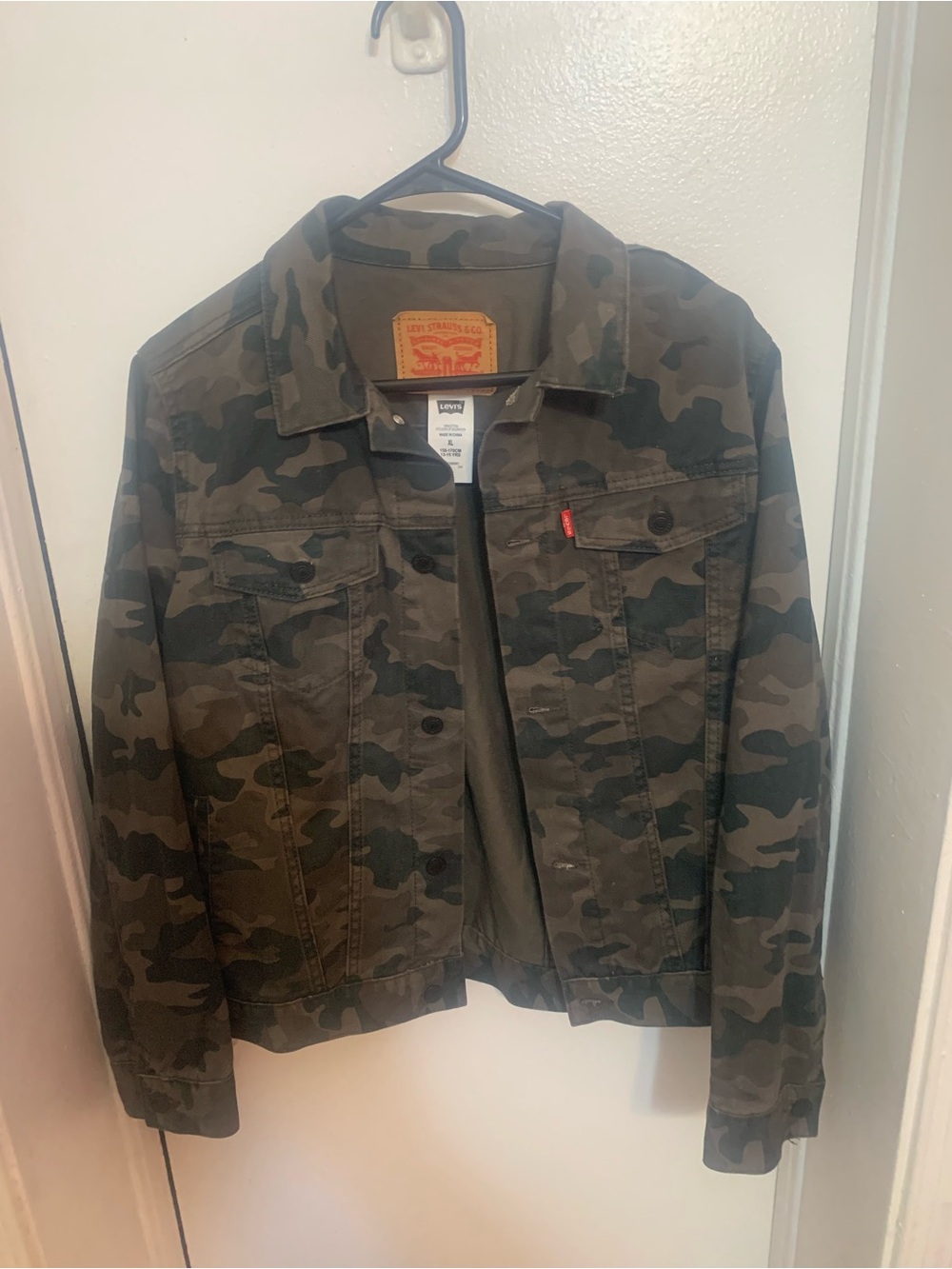 Levi's Men's Camo Trucker Jacket - Olive & Dark Green